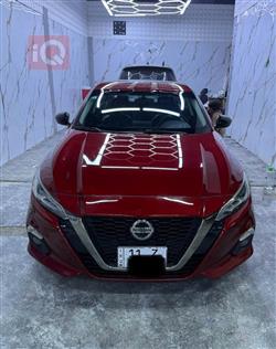 نيسان ألتيما